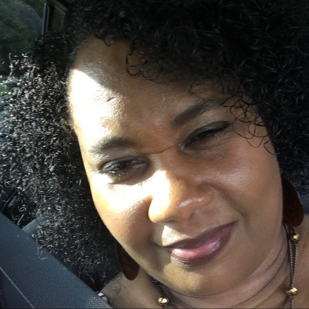 Meet your Posher, Sandra